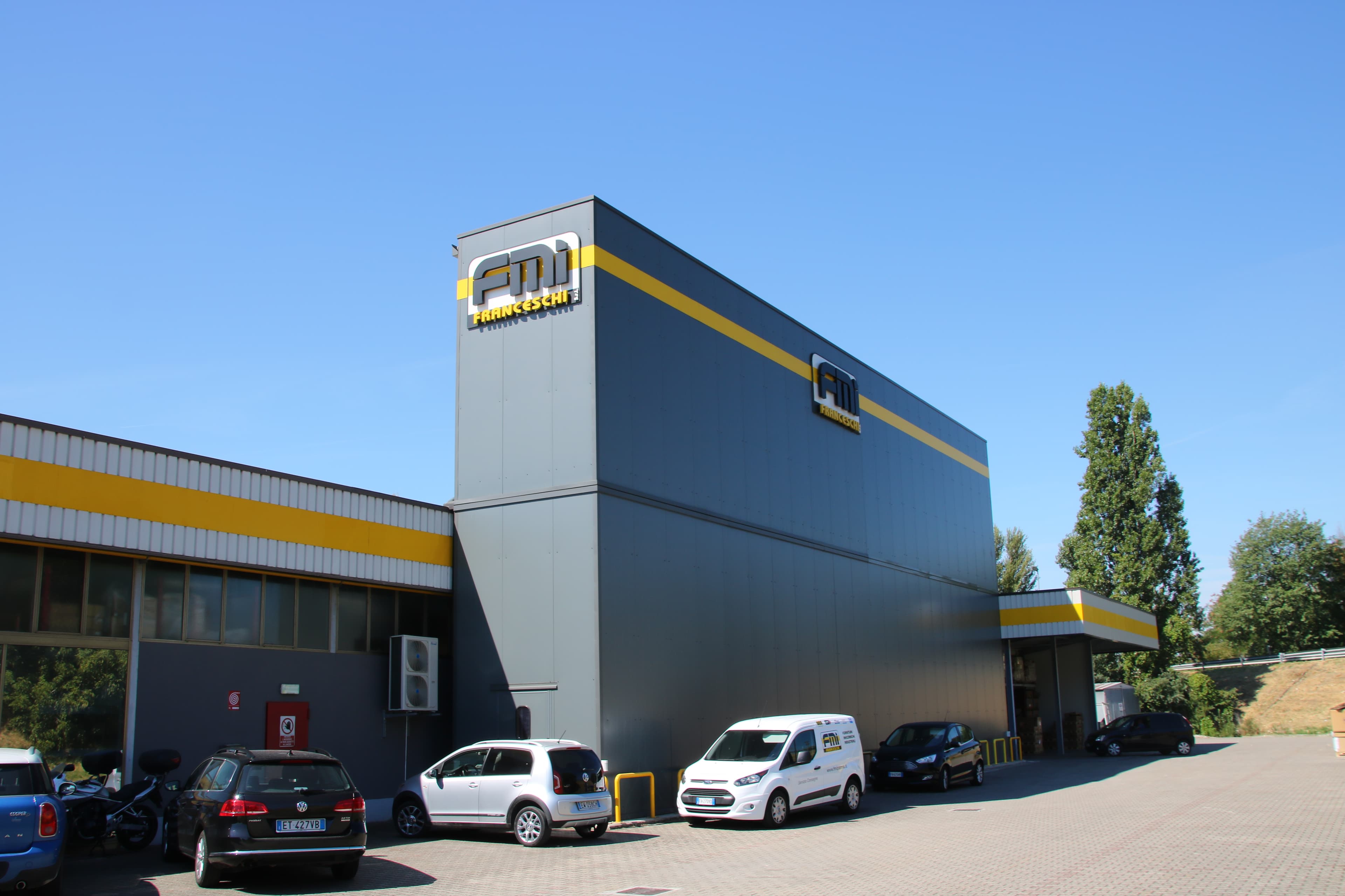 2017 — Raddoppio magazzino e ISO 9001:2015